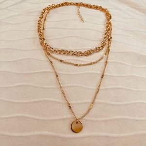 NEW - Golden layered choker necklace